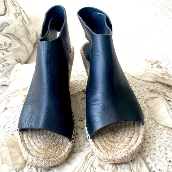 CELINE Black Leather Espadrilles Peep Toe Rope Wedges Size 7 / 37 - Picture 5 of 8
